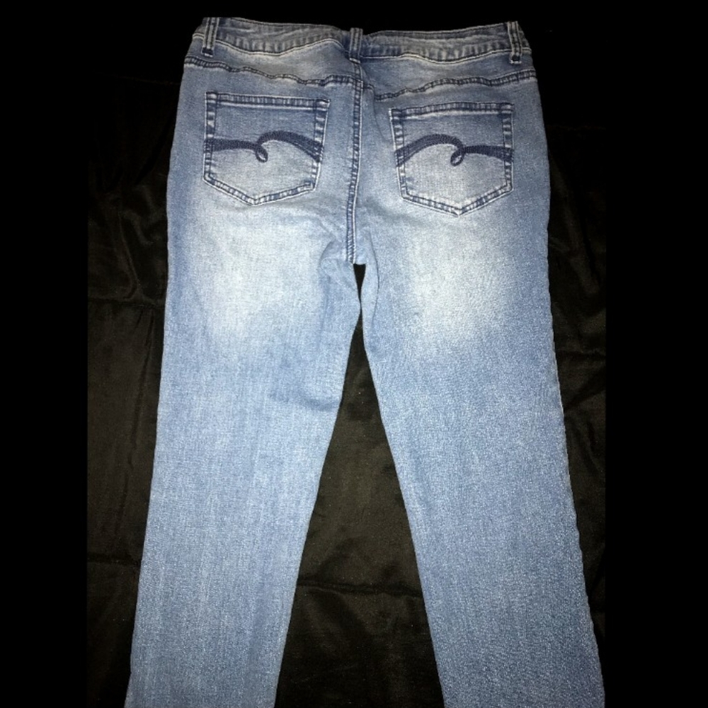 Jeans - Picture 2 of 2